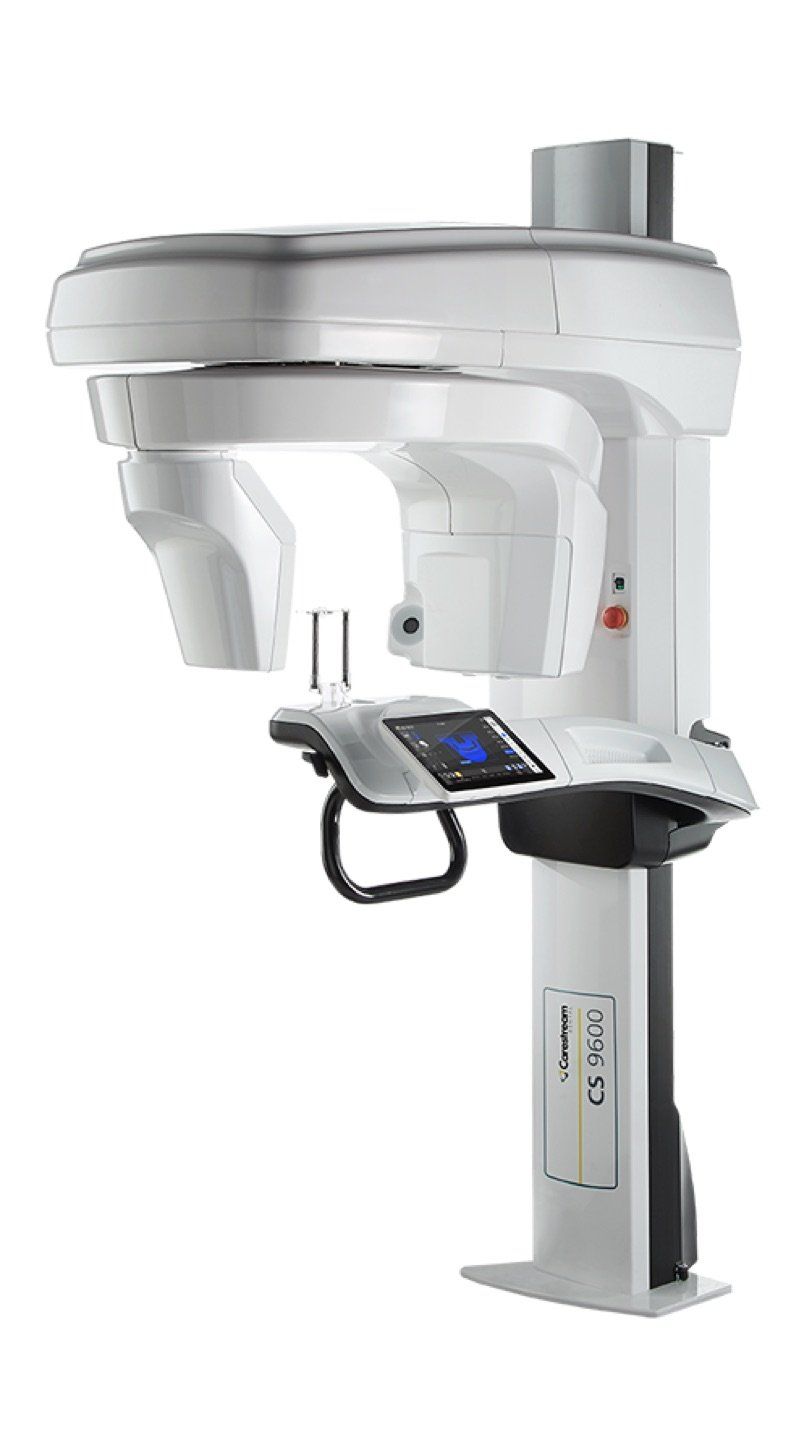 Equipo de tomografía computarizada de haz cónico (CBCT) del centro Radiología Maxilofacial Dr. Mayor